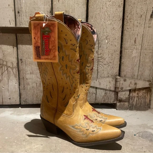 Laredo Women’s Cowboy Boots in embroidered cutout tan leather. Size 7 NWT - Picture 4 of 11